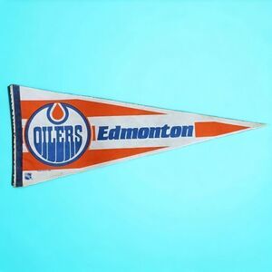 Vintage Edmonton Oilers Pennant Canada Felt Flag NHL 1988 Natl Hockey League.  C